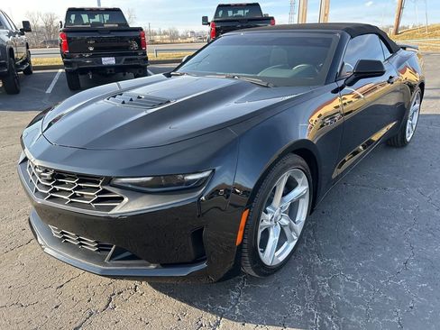 Used 2023 Chevrolet Camaro LT w/ Technology Package RWD image 9