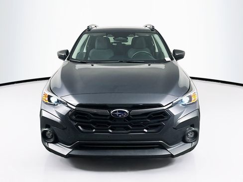 Used 2025 Subaru Crosstrek 2.0i Premium image 2