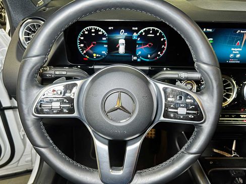 Certified 2023 Mercedes-Benz GLA 250 4MATIC image 27