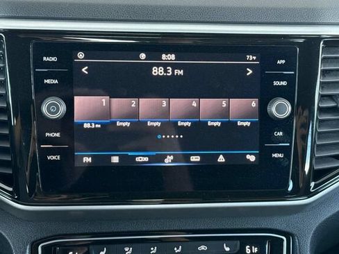 Certified 2022 Volkswagen Atlas Cross Sport SE FWD image 18