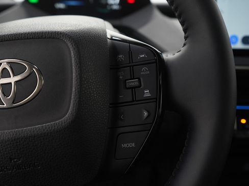 Used 2025 Toyota Prius Limited image 26