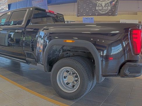Used 2024 GMC Sierra 3500 Denali w/ Denali Reserve Package image 5