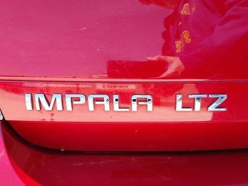 Used 2014 Chevrolet Impala LTZ FWD image 18