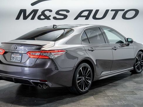 Used 2018 Toyota Camry XSE w/ Driver Assist Package FWD image 4