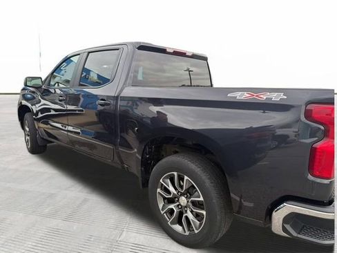 Used 2023 Chevrolet Silverado 1500 LT image 4