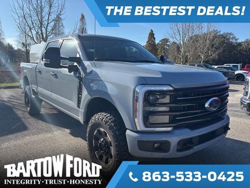 Used 2025 Ford F350 Platinum w/ Tremor Off-Road Package image 3