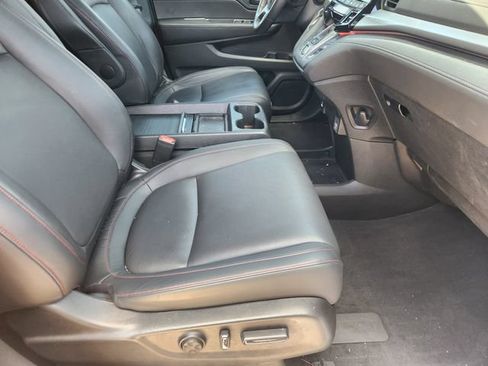 Used 2023 Honda Odyssey Sport image 14