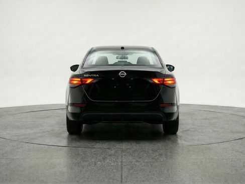Used 2025 Nissan Sentra S image 7