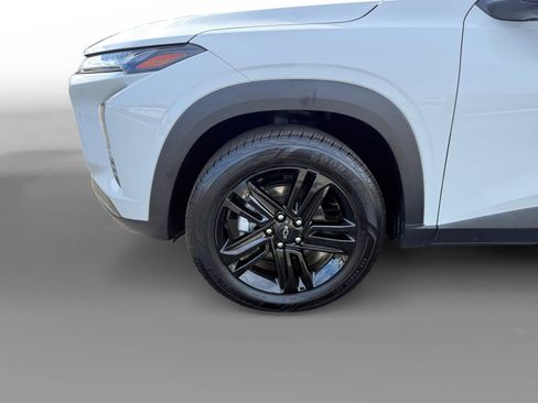 Used 2025 Chevrolet Trax ACTIV image 9