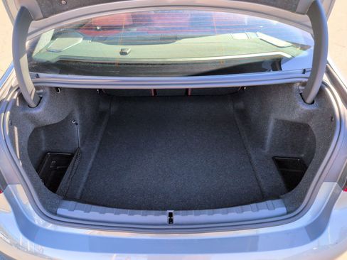 New 2026 BMW 330i Sedan w/ M Sport Package image 32