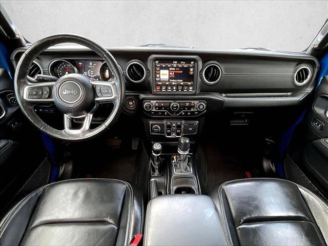Used 2021 Jeep Wrangler Unlimited Sahara w/ Cold Weather Group AWD/4WD image 16