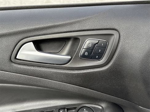 Used 2015 Ford Escape Titanium w/ Equipment Group 301A image 19