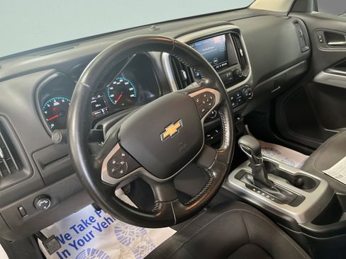 Used 2022 Chevrolet Colorado LT w/ Fleet Safety Package RWD image 13