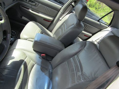 Used 2000 Buick Century Limited w/ Luxury Pkg FWD image 9
