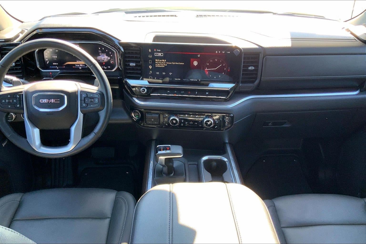 Used 2026 GMC Sierra 1500 SLT w/ SLT Premium Package AWD/4WD image 14