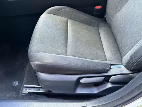 Used 2025 Toyota Camry LE FWD image 22