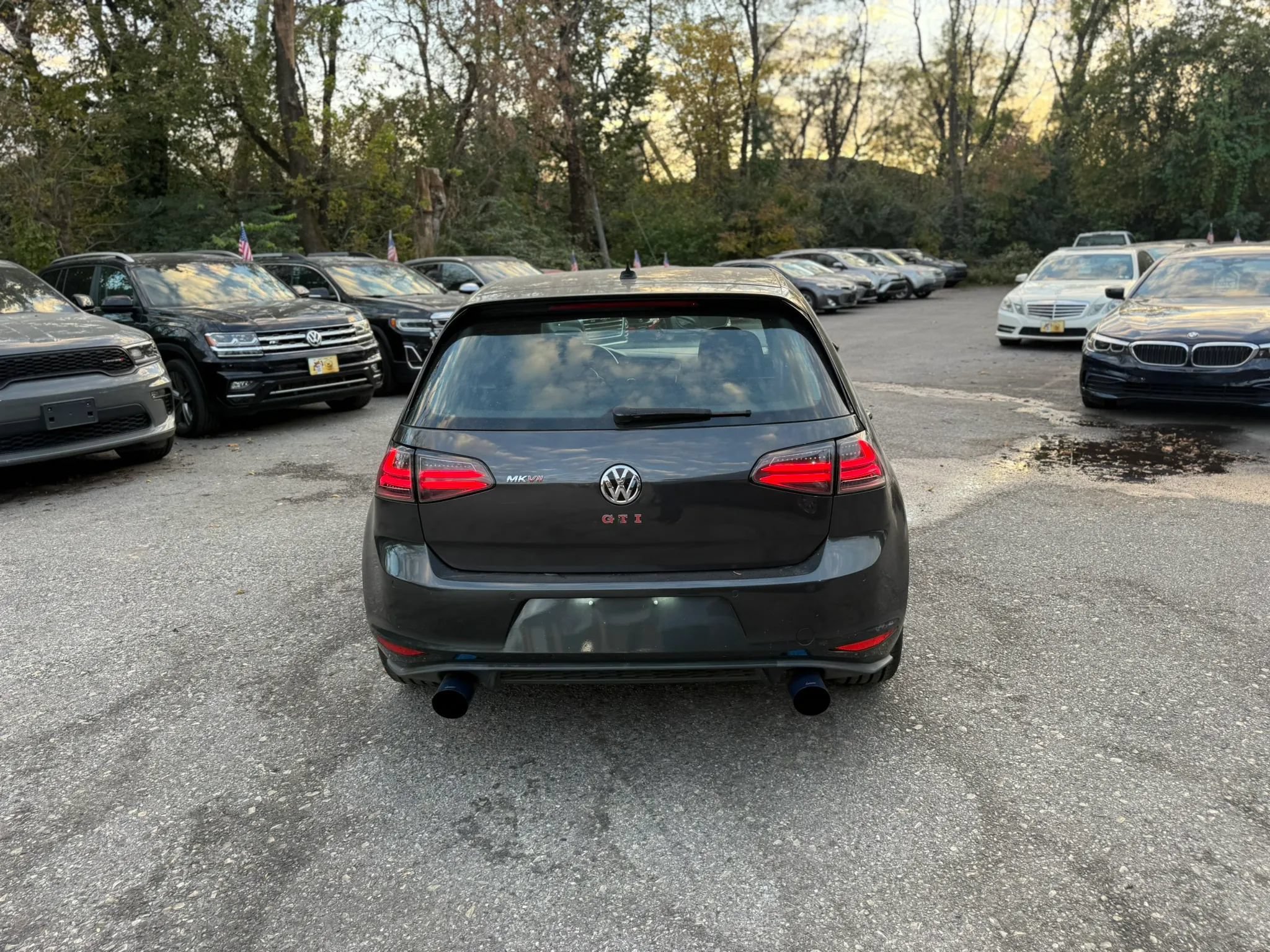 Used 2015 Volkswagen GTI Autobahn w/ Lighting Package (SEL) FWD image 3