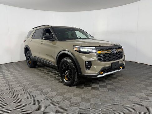 Used 2026 Ford Explorer Tremor w/ Tremor Ultimate Package AWD/4WD image 4