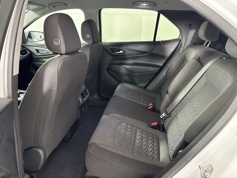 Used 2024 Chevrolet Equinox LT FWD image 23