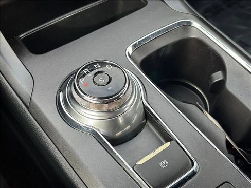 Used 2018 Ford Fusion Titanium image 13