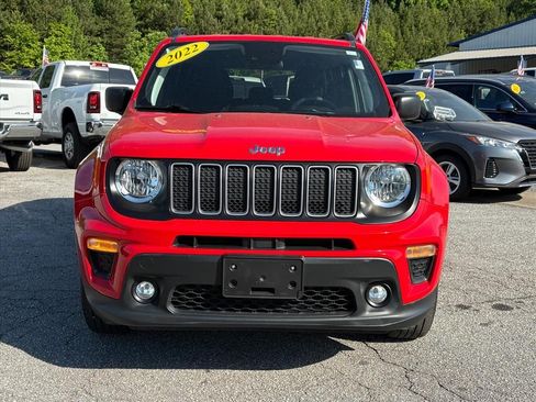 Used 2022 Jeep Renegade Latitude AWD/4WD image 2