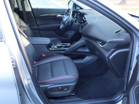 Used 2023 Buick Envision Essence w/ Sport Touring Package image 28