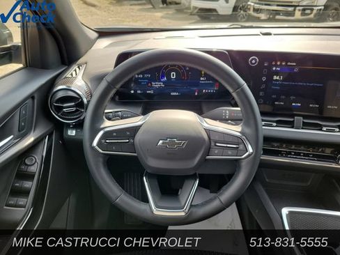 Used 2025 Chevrolet Equinox LT w/ Midnight Edition AWD/4WD image 11