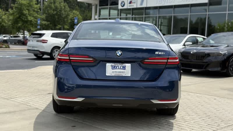 Used 2025 BMW 530i RWD image 4