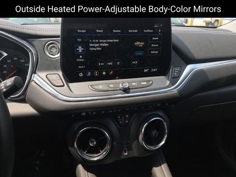 Used 2023 Chevrolet Blazer LT FWD image 17
