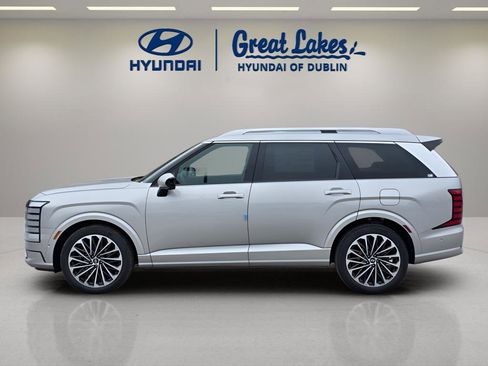 New 2026 Hyundai Palisade Calligraphy FWD image 2
