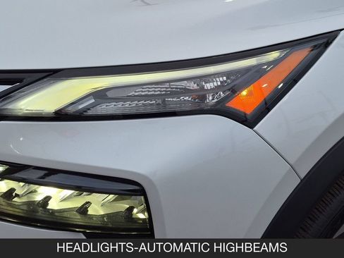 Certified 2026 Nissan Rogue SV FWD image 10