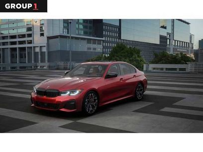 New 2025 BMW 330i Sedan w/ M Sport Package