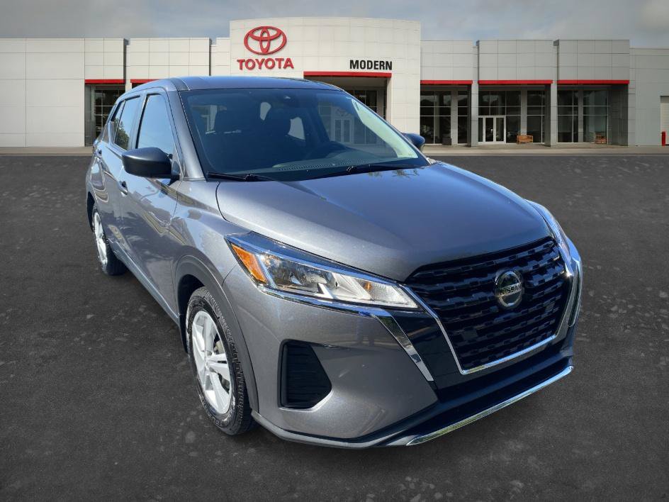 Used 2021 Nissan Kicks S FWD image 3