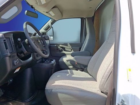 New 2026 Chevrolet Express 3500 w/ Power Convenience Package RWD image 4