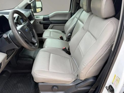 Used 2022 Ford F250 XL w/ Power Equipment Group AWD/4WD image 15