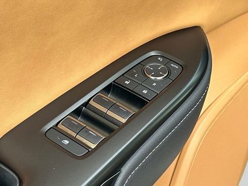 Used 2024 Lexus RZ 450e Premium w/ Technology Package image 14