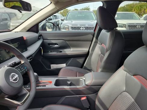 New 2026 Nissan Kicks SR image 8