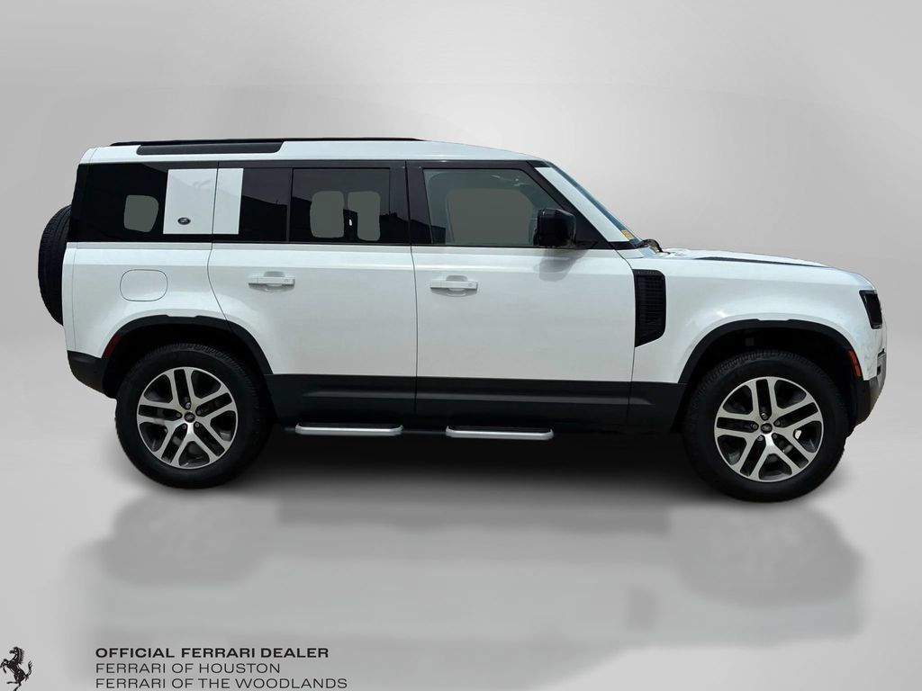Used 2023 Land Rover Defender 110 S AWD/4WD image 4
