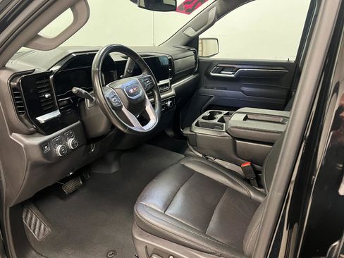 Used 2025 GMC Sierra 1500 SLT image 28