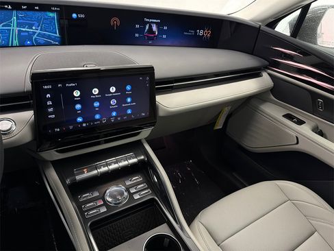 New 2026 Lincoln Nautilus Premier image 26