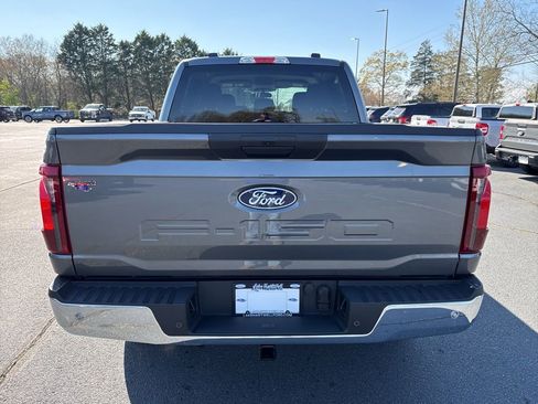 New 2026 Ford F150 XLT w/ XLT Chrome Appearance Package RWD image 25