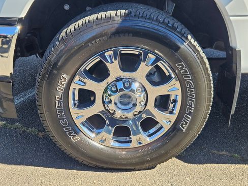 Used 2021 Ford F350 Lariat w/ Lariat Ultimate Package AWD/4WD image 32