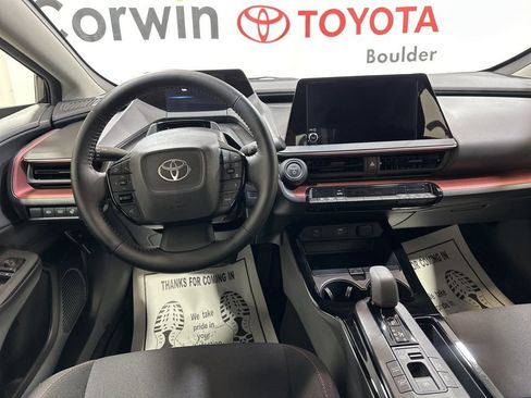 Used 2025 Toyota Prius Plug-In Hybrid image 22