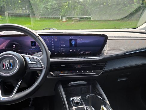 Used 2024 Buick Envision Preferred AWD/4WD image 16