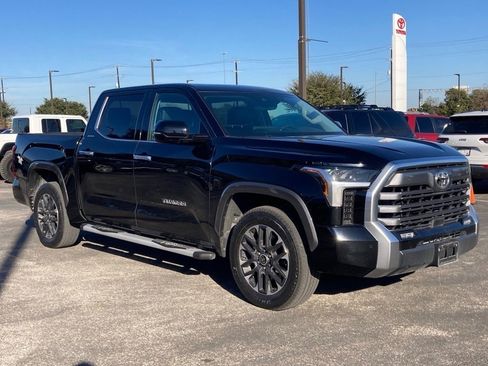 Used 2023 Toyota Tundra Limited image 3