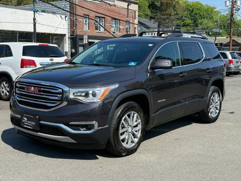 Used 2017 GMC Acadia SLE w/ Driver Alert Package I AWD/4WD image 3