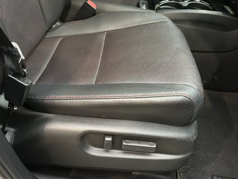 Certified 2022 Honda Pilot Black Edition image 26
