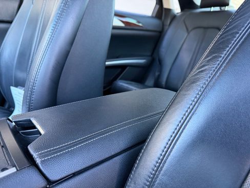 Used 2016 Lincoln MKZ w/ Equipment Group 300A Reserve image 15