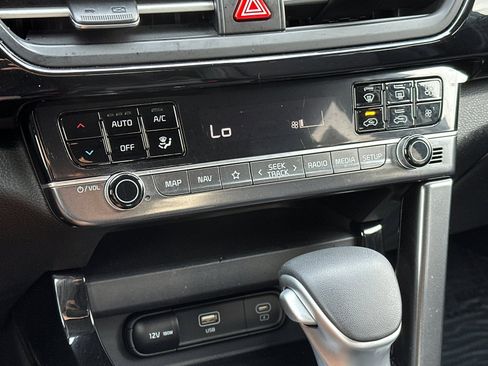 Certified 2024 Kia Seltos S image 21