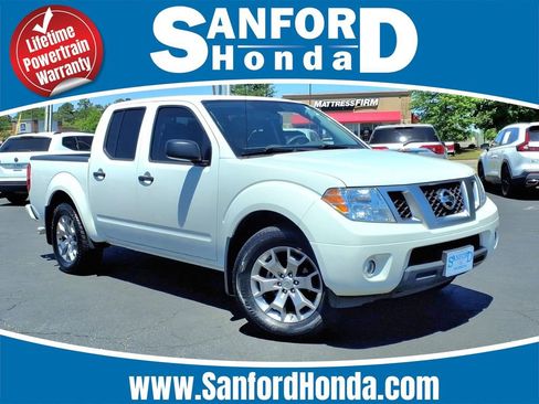 Used 2021 Nissan Frontier SV RWD image 1